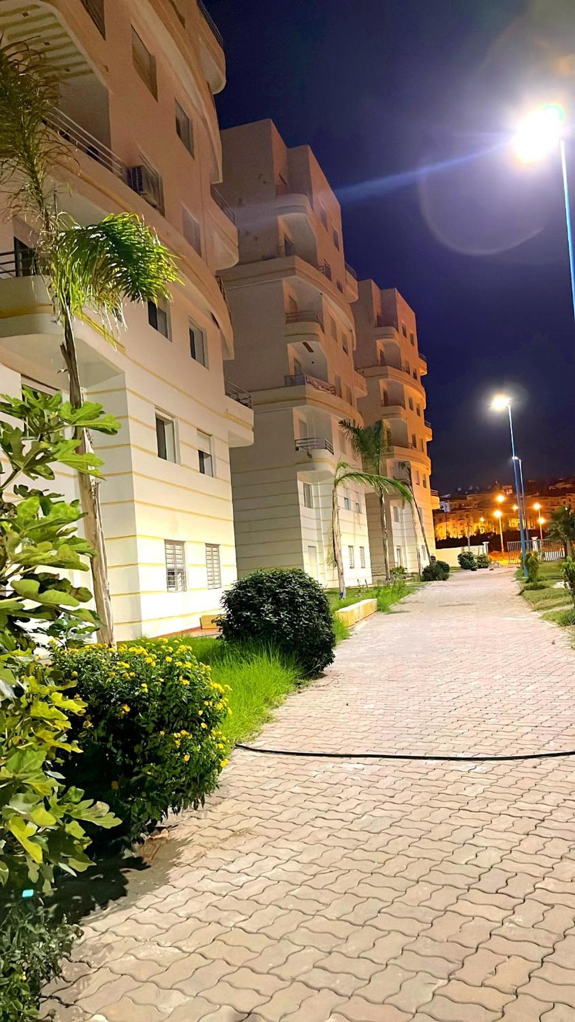 Elegant Appartement Avec Un Acces Piscine Jardin Parking Sous-Sol Et Wifi Haut Debit Fibre Optique Ταγγέρη Εξωτερικό φωτογραφία