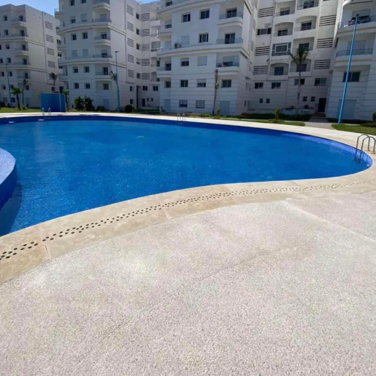 Elegant Appartement Avec Un Acces Piscine Jardin Parking Sous-Sol Et Wifi Haut Debit Fibre Optique Ταγγέρη Εξωτερικό φωτογραφία